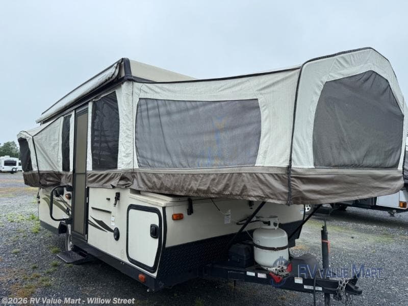 Used 2016 Forest River Rockwood Premier 2514G available in Willow Street, Pennsylvania