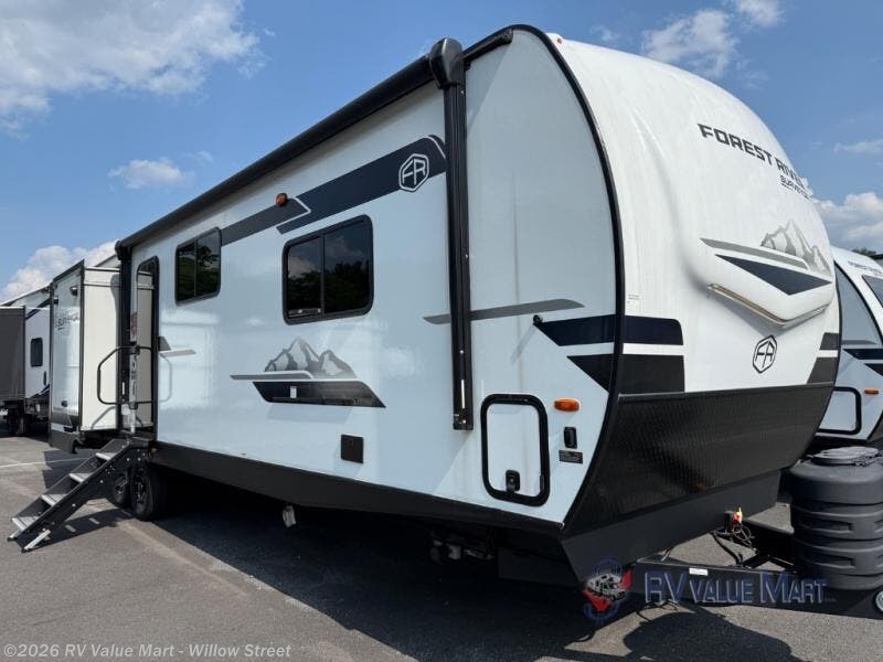 New 2025 Forest River Grand Surveyor 301RKBS available in Willow Street, Pennsylvania