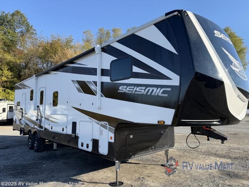 Used 2022 Jayco Seismic 359 available in Willow Street, Pennsylvania