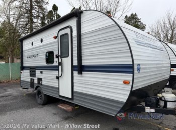 Used 2022 Gulf Stream Kingsport Super Lite 199DD available in Willow Street, Pennsylvania
