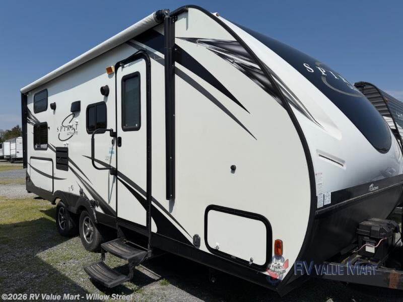 Used 2020 Coachmen Spirit Ultra Lite 2245BH available in Willow Street, Pennsylvania