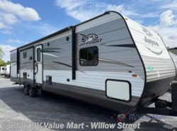 Used 2017 Jayco Jay Flight 33RBTS available in Willow Street, Pennsylvania