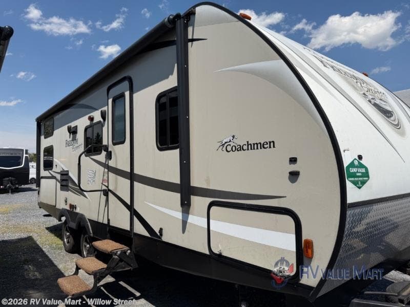 Used 2017 Coachmen Freedom Express 257BHS available in Willow Street, Pennsylvania