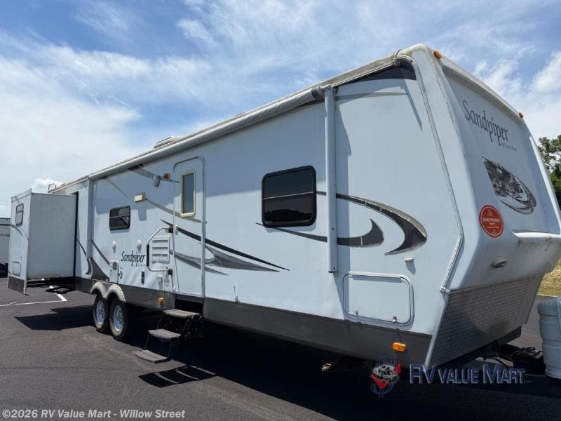 Used 2009 Forest River Sandpiper 351BHT available in Willow Street, Pennsylvania