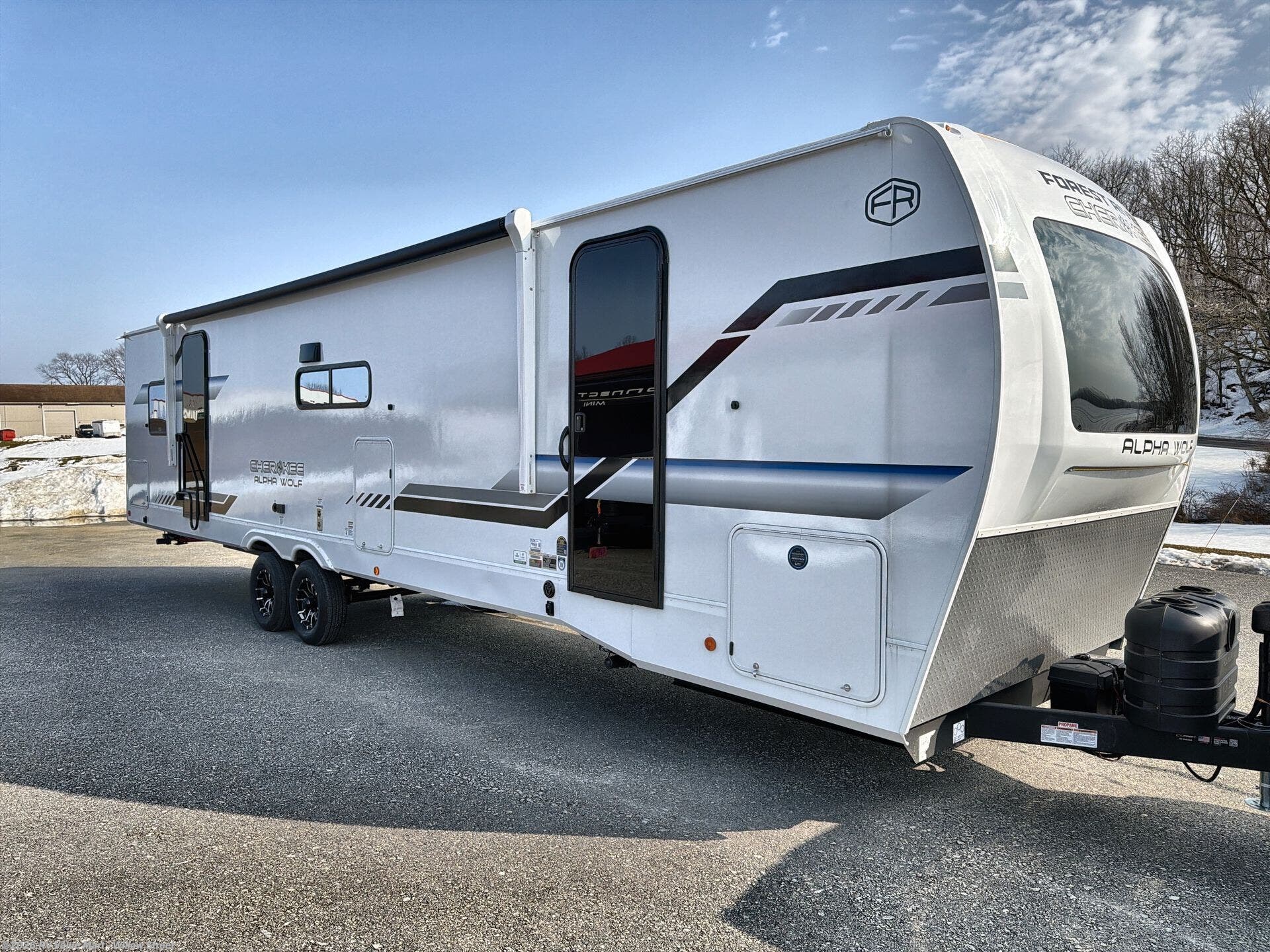 New 2026 Forest River Cherokee Alpha Wolf 29DCB available in Willow Street, Pennsylvania