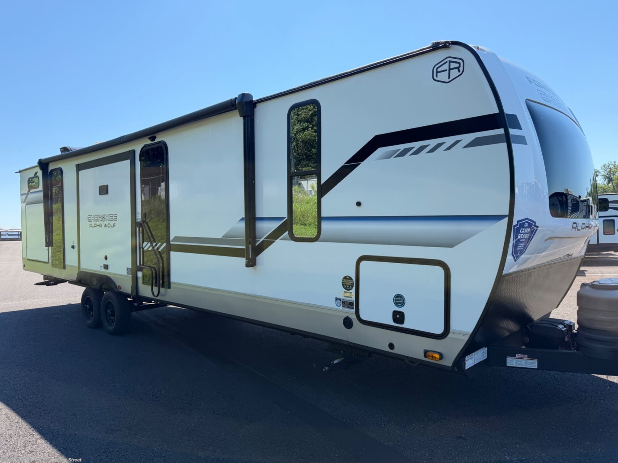 Used 2025 Forest River Cherokee ALHA WOLF 33BHL available in Willow Street, Pennsylvania