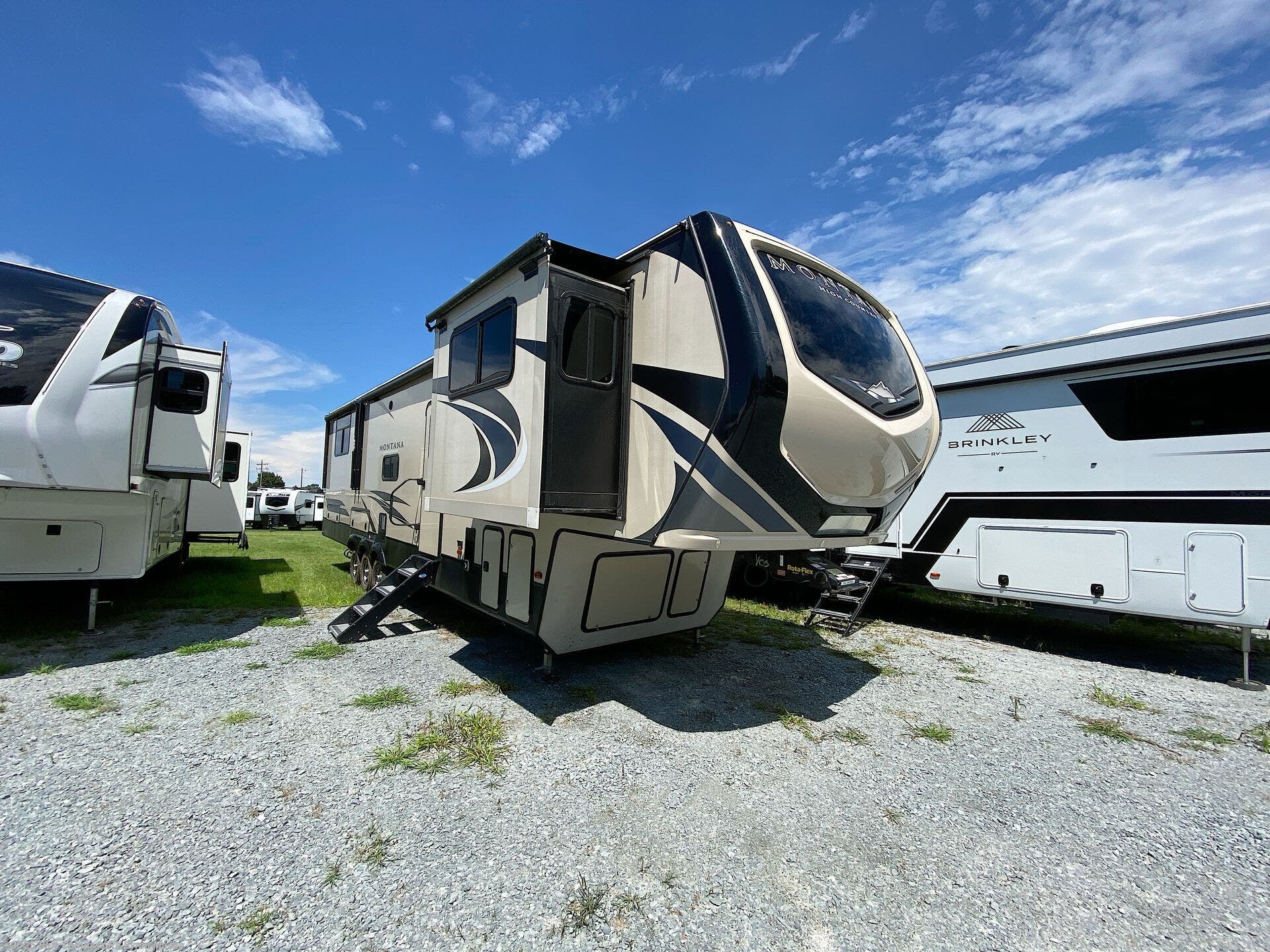 Used 2020 Keystone Montana High Country 381th available in Byron, Georgia