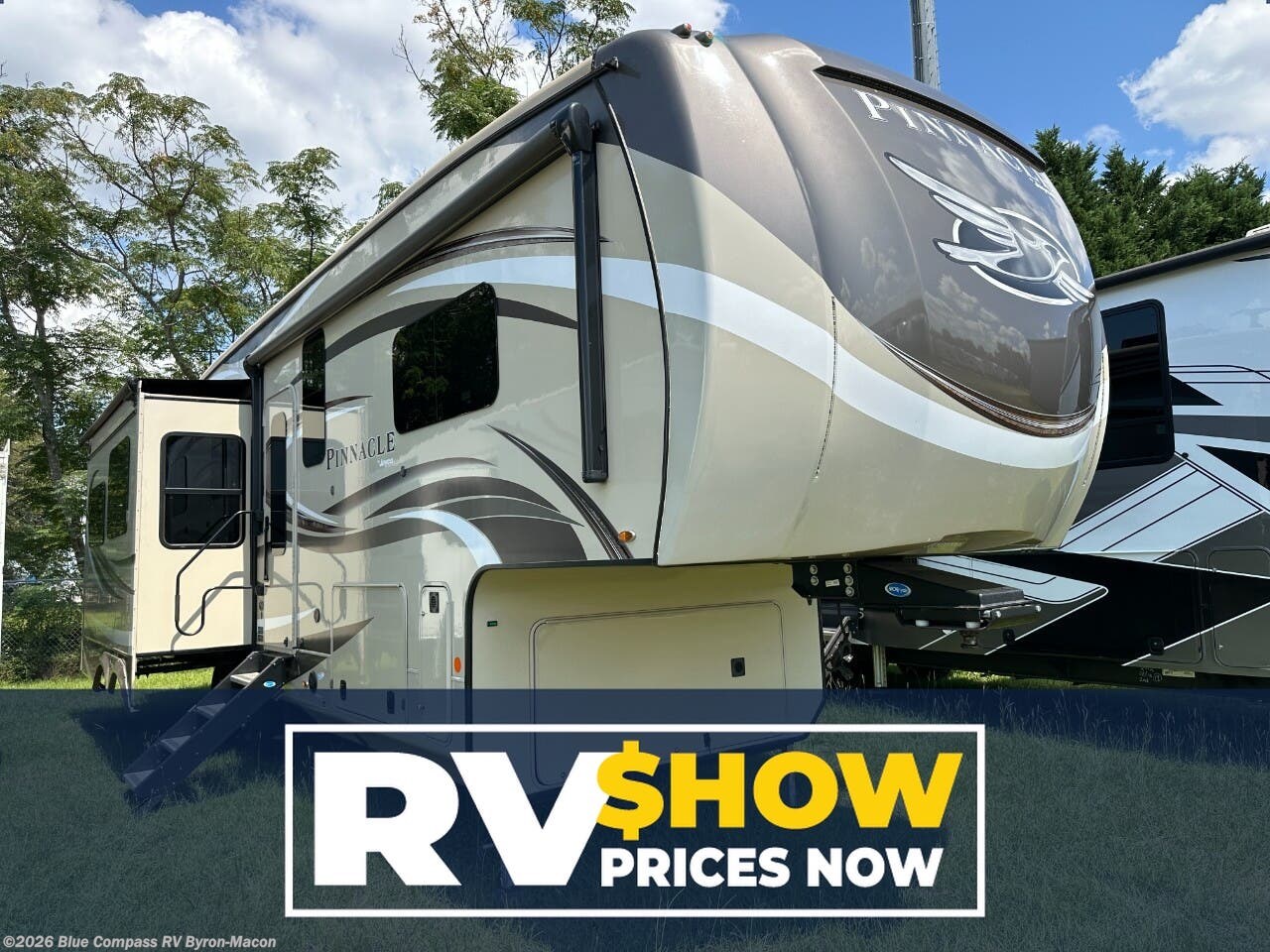 Used 2020 Jayco Pinnacle 32RLTS available in Byron, Georgia