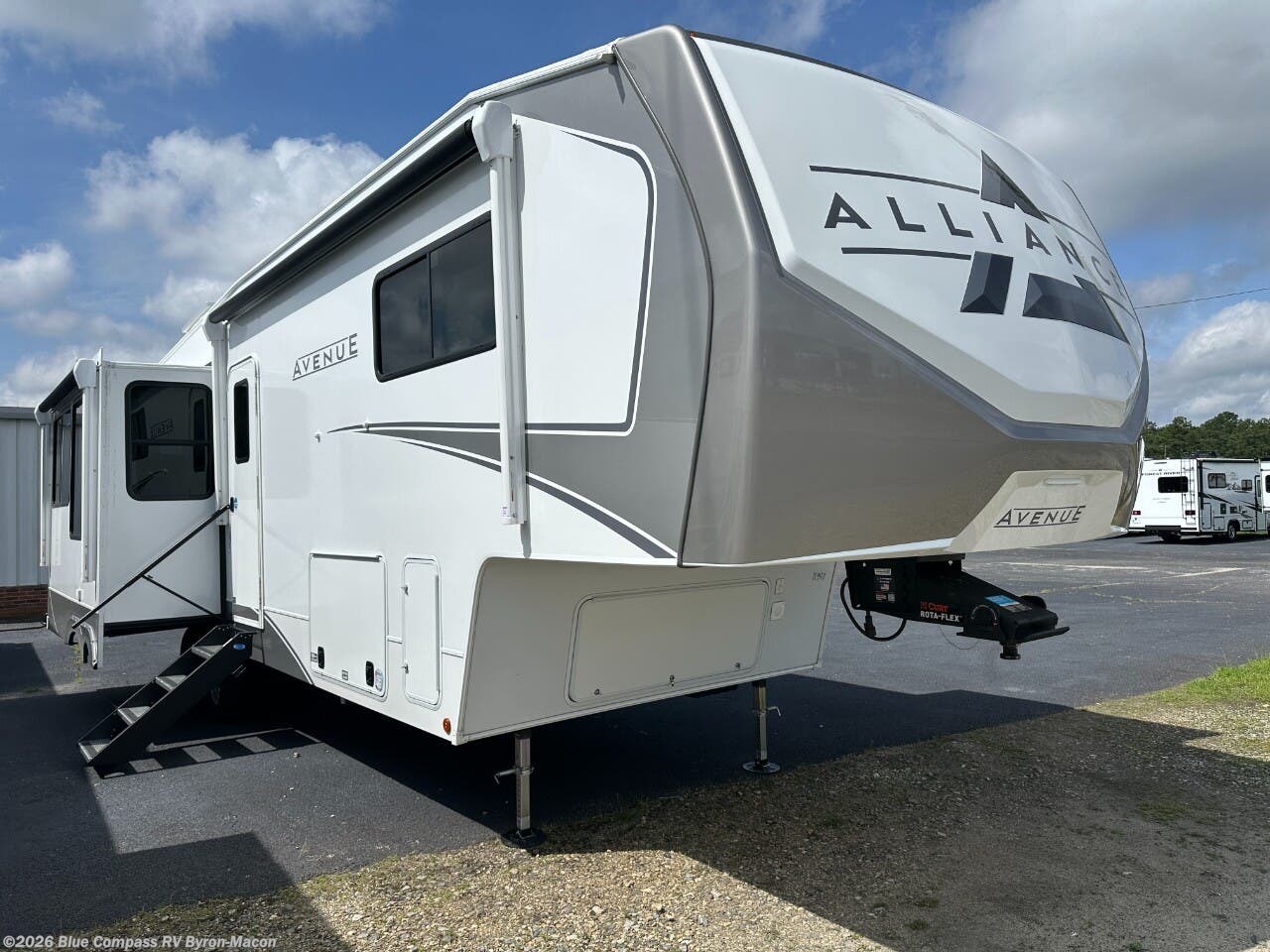 New 2026 Alliance RV Avenue 32RLS available in Byron, Georgia