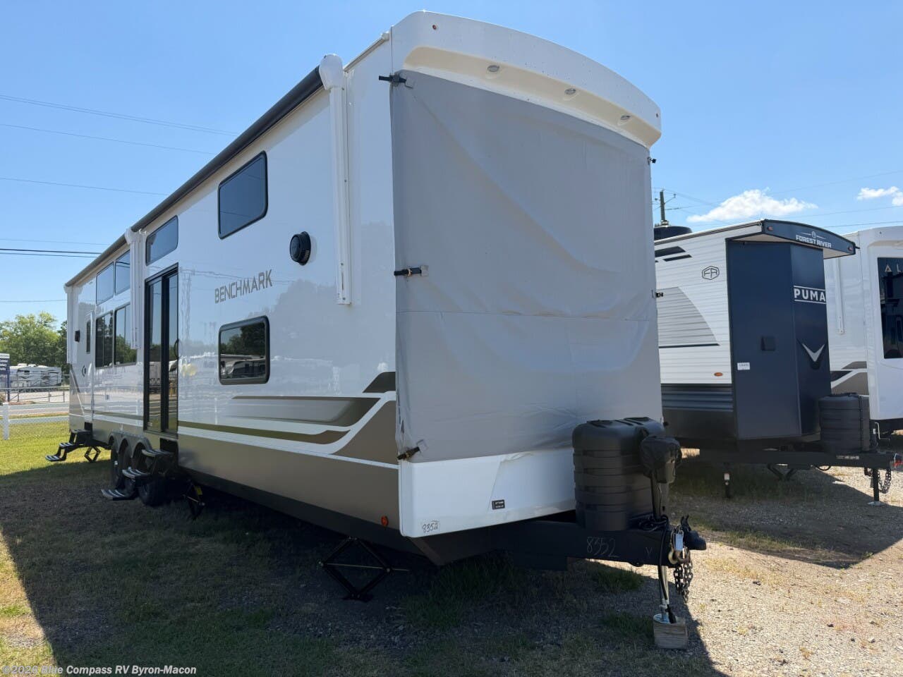 New 2026 Alliance RV Benchmark 44LFT available in Byron, Georgia