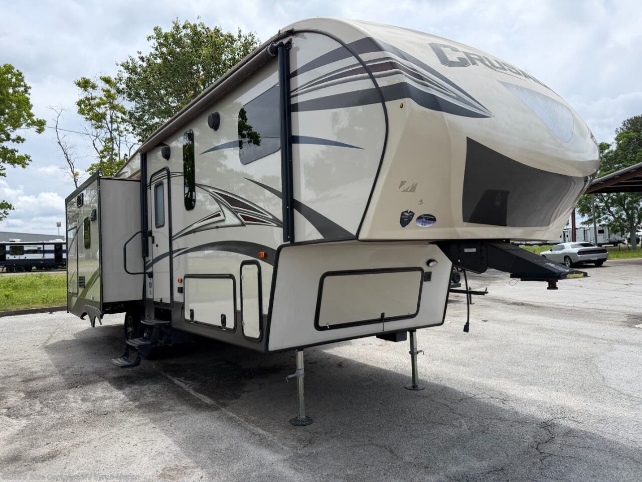 Used 2017 Prime Time Crusader 297RSK available in Byron, Georgia