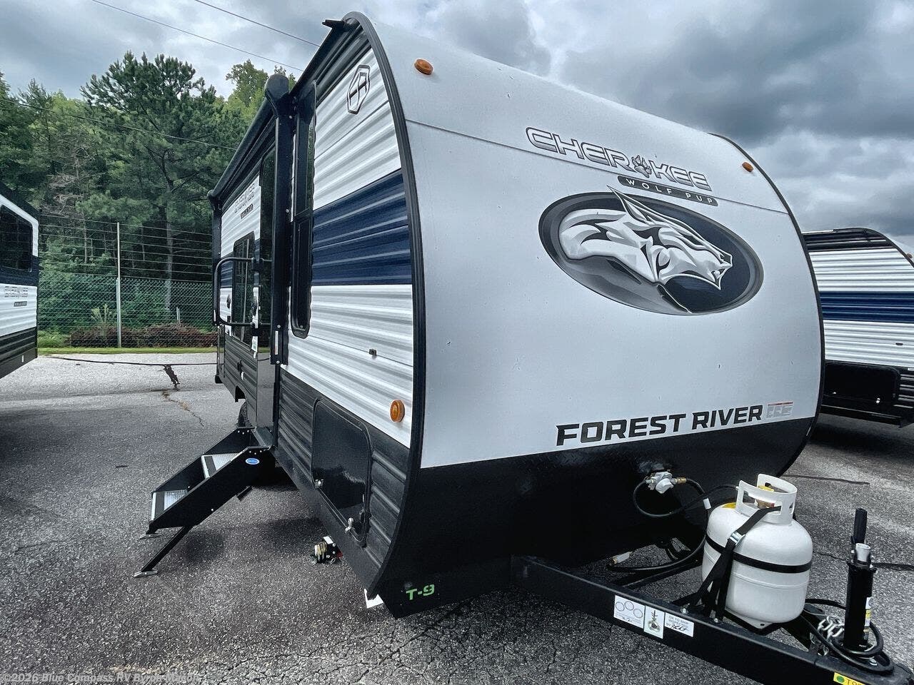 New 2026 Forest River Cherokee Wolf Pup 16FQW available in Byron, Georgia