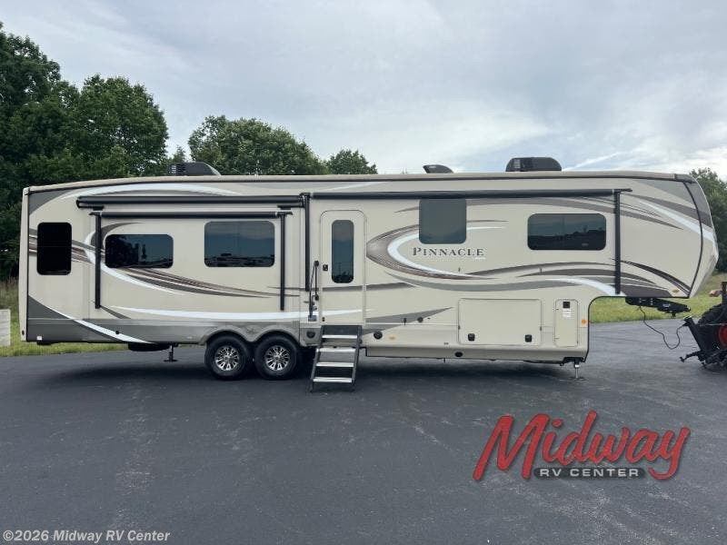 Used 2020 Jayco Pinnacle 36KPTS available in Grand Rapids, Michigan