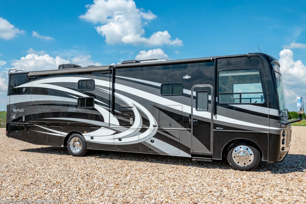 New 2018 Nexus Maybach 37M Bunks, Bath & 1/2, Stack W/D, Theater Seats available in Alvarado, Texas
