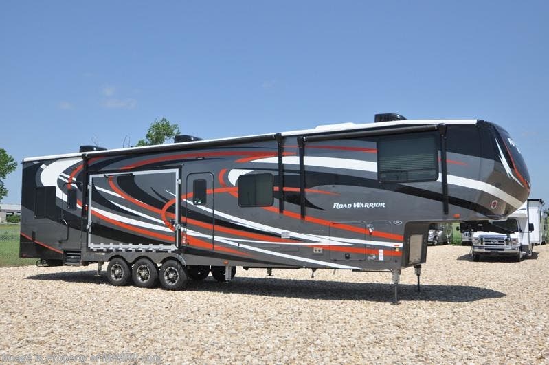 New 2019 Heartland  Road Warrior RW427 Bath & 1/2 W/ 3 A/Cs, Ext TV, Arctic available in Alvarado, Texas