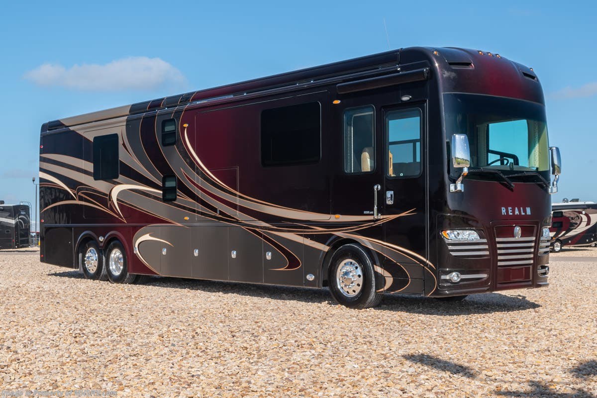 Used 2017 Foretravel Realm LVB 2 Full Bath Bunk Model W/ Aqua Hot & King available in Alvarado, Texas