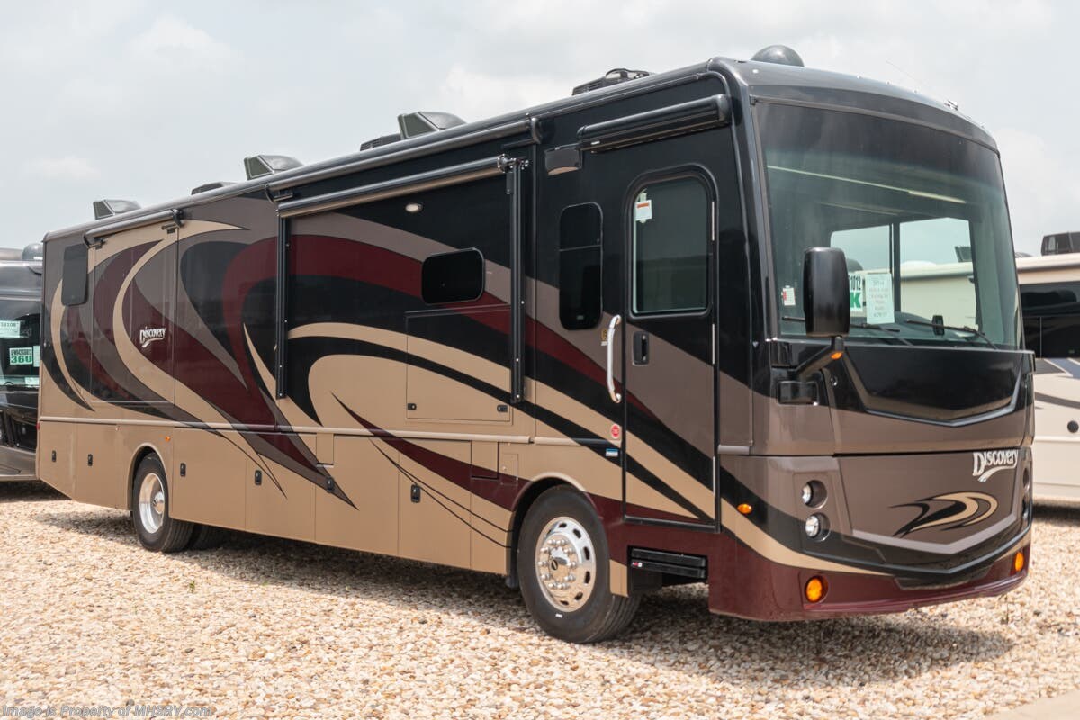 New 2019 Fleetwood Discovery 38K available in Alvarado, Texas