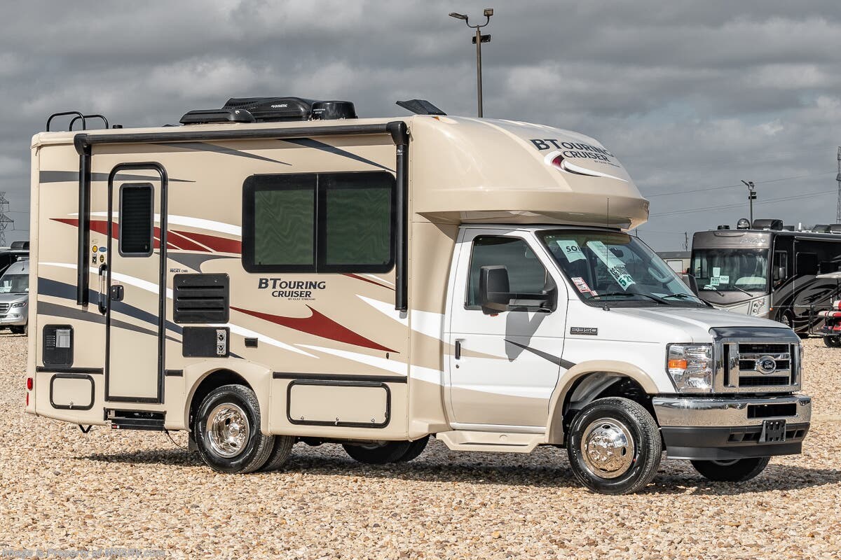 New 2021 Gulf Stream BTouring Cruiser 5210 available in Alvarado, Texas