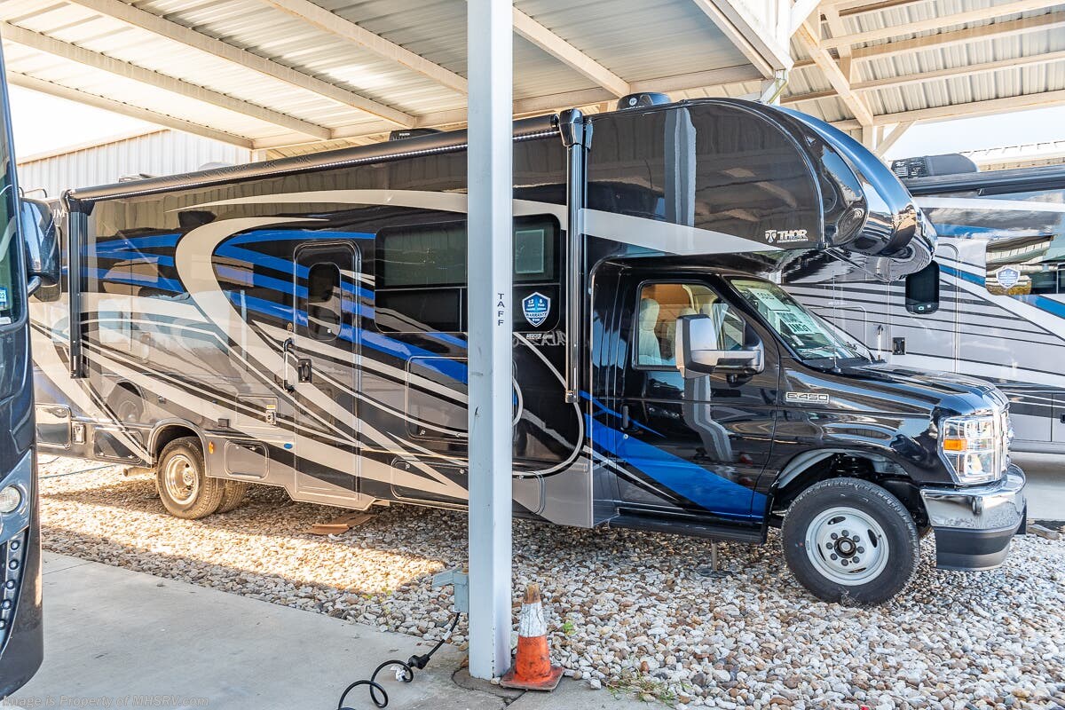 New 2022 Thor Motor Coach Quantum JM31 available in Alvarado, Texas