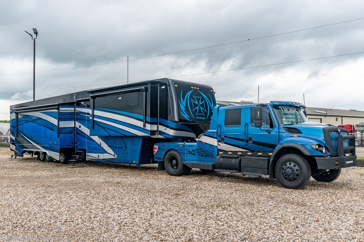 Used 2016 International  New Horizons Majestic available in Alvarado, Texas
