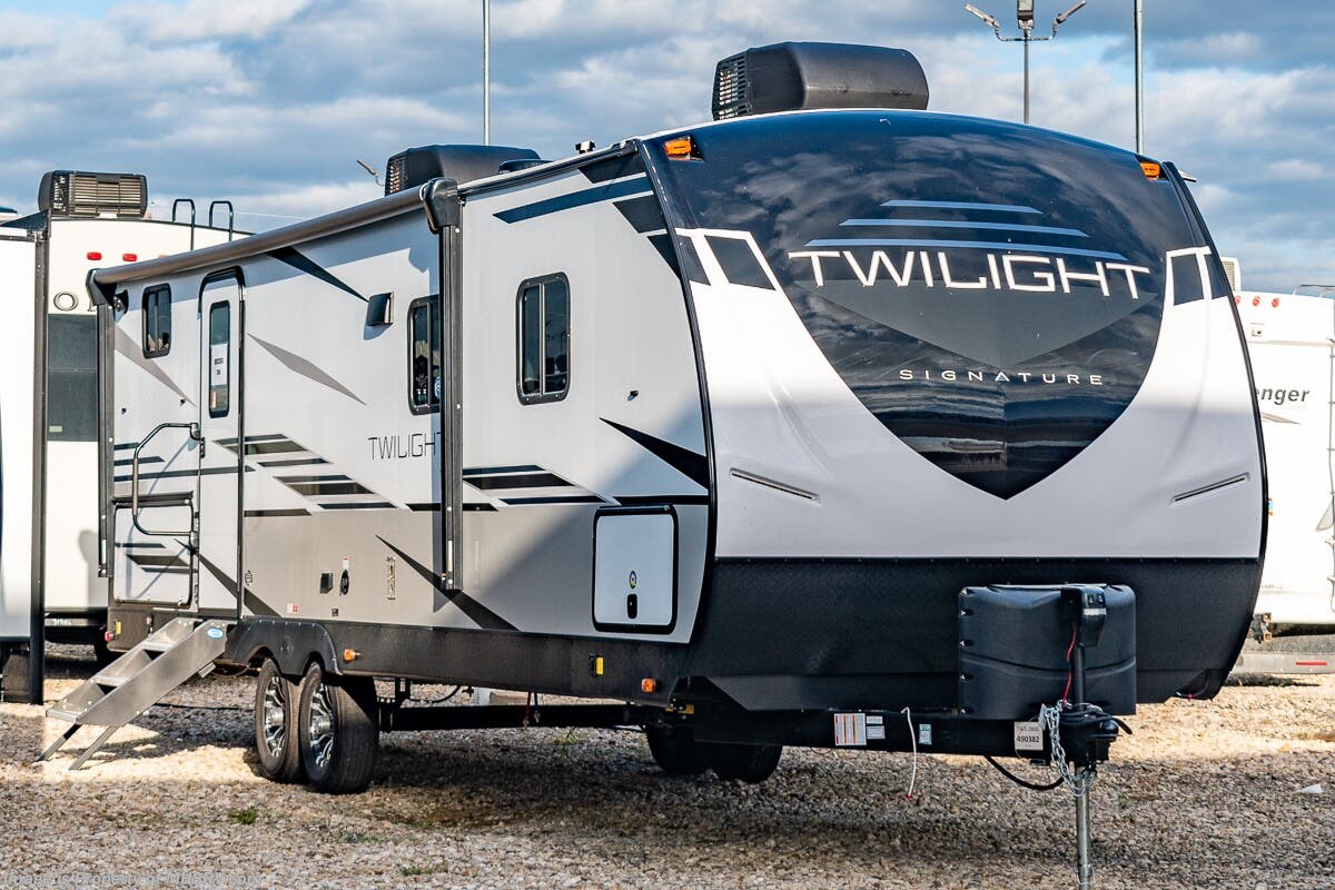 New 2022 Thor Motor Coach Twilight TWS 2800 available in Alvarado, Texas