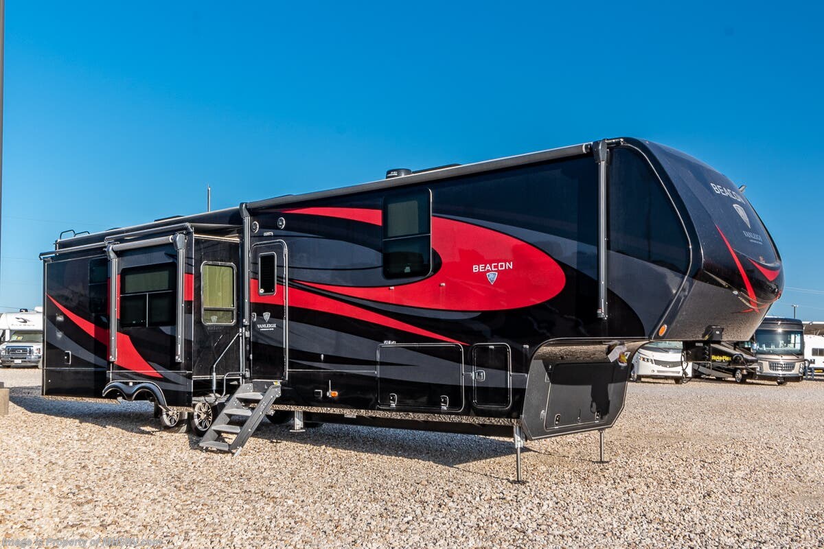 Used 2021 Tiffin  Beacon 41LKB available in Alvarado, Texas