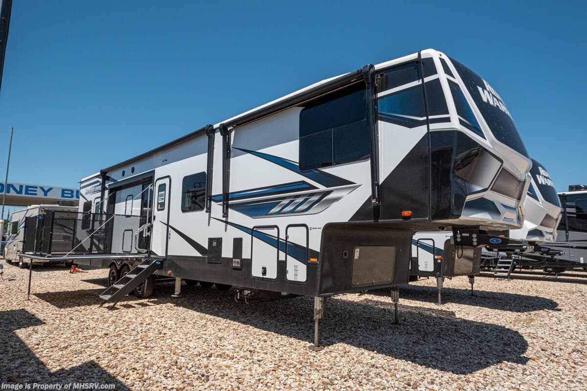 New 2022 Heartland Road Warrior 4275RW available in Alvarado, Texas