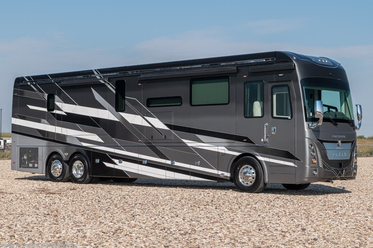 New 2023 Foretravel Realm Presidential Luxury Villa 2 (LV2) Bath & 1/2 available in Alvarado, Texas