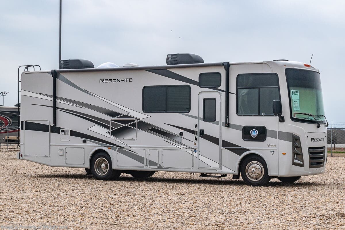 New 2023 Thor Motor Coach Resonate 29D available in Alvarado, Texas