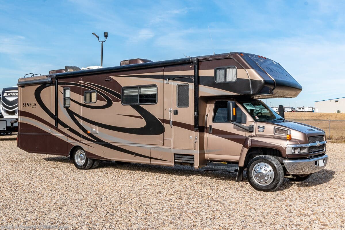 Used 2006  Jayco Seneca 35GS by Jayco from Motor Home Specialist in Alvarado, TX