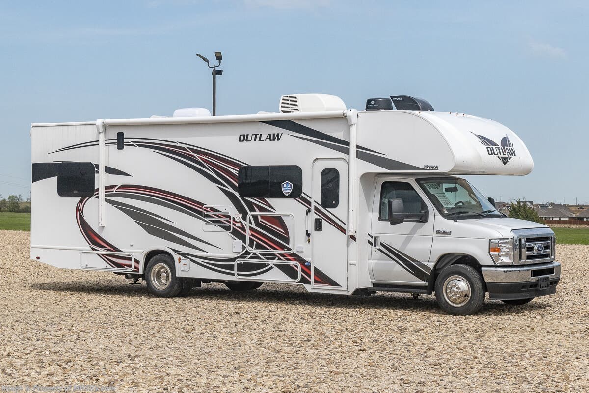 New 2023 Thor Motor Coach Outlaw 29T available in Alvarado, Texas