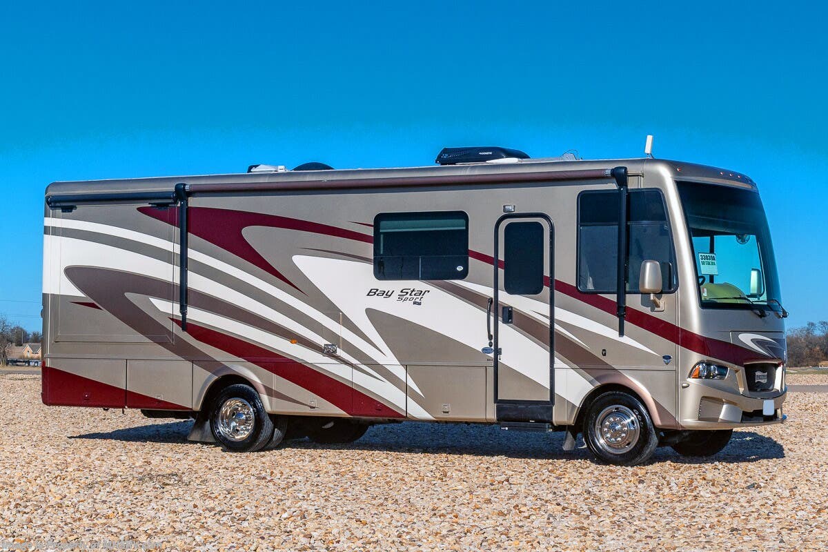 Used 2021 Newmar Bay Star 3014 available in Alvarado, Texas