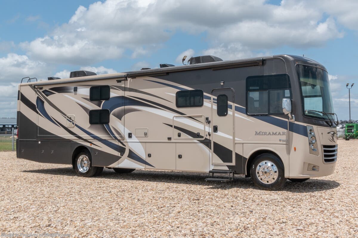 Used 2019  Thor Motor Coach Miramar 37.1 by Thor Motor Coach from Motor Home Specialist in Alvarado, TX
