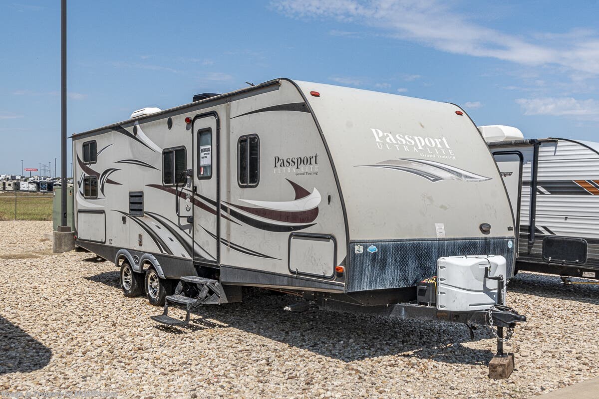 Used 2016 Keystone Passport Grand Touring 2670BH available in Alvarado, Texas