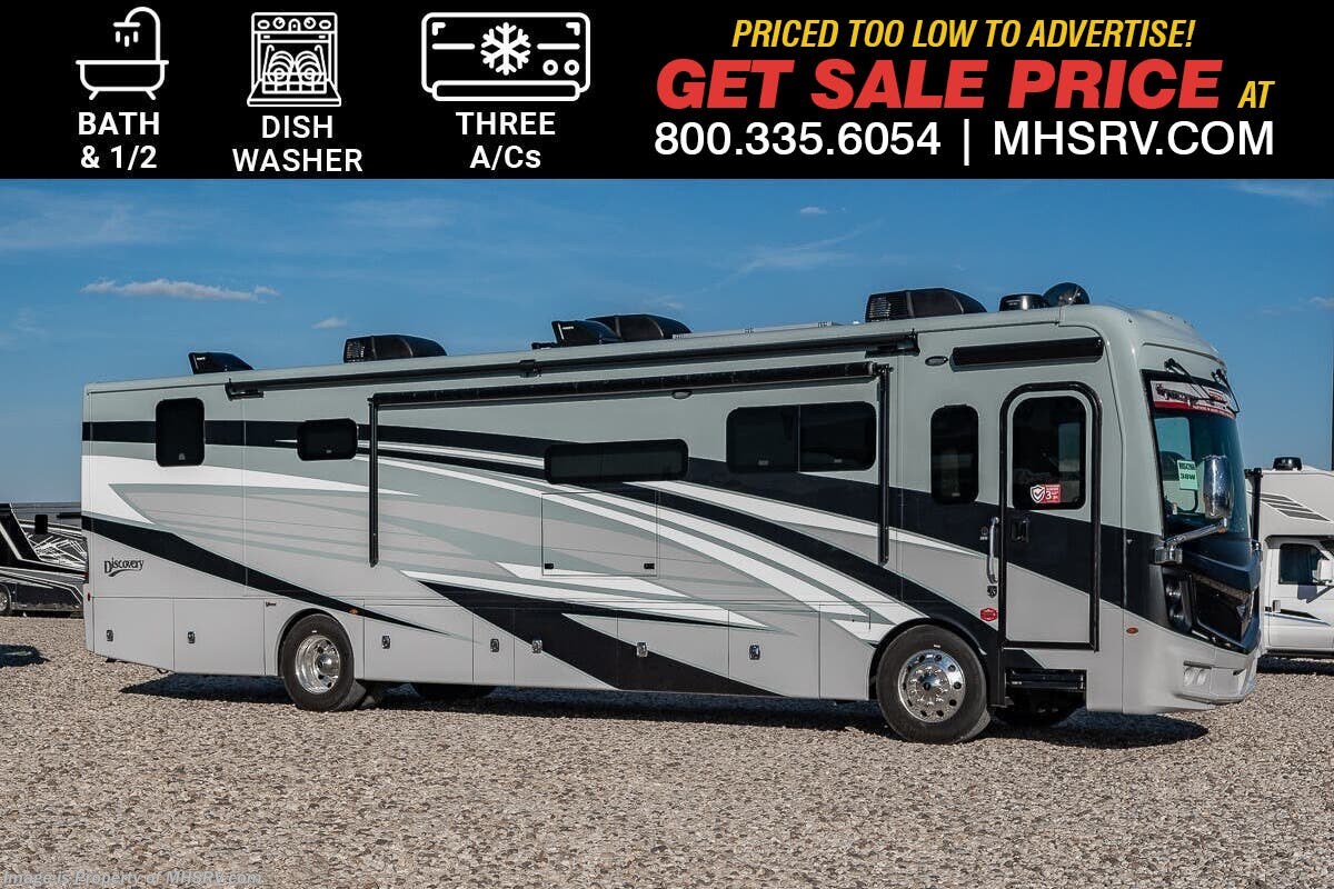 New 2025 Fleetwood Discovery 38W available in Alvarado, Texas
