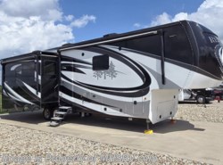 Used 2017 CrossRoads Redwood 390MB available in Alvarado, Texas