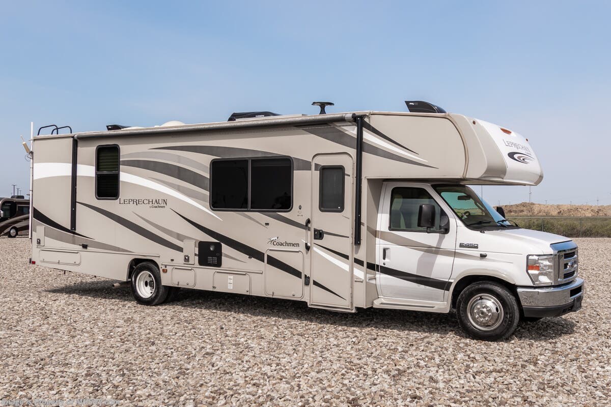 Used 2019  Coachmen Leprechaun 311FS by Coachmen from Motor Home Specialist in Alvarado, TX