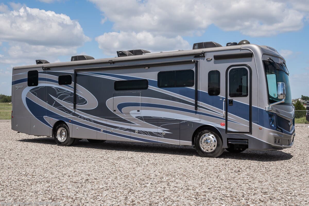 Used 2024 Fleetwood Discovery 38W available in Alvarado, Texas