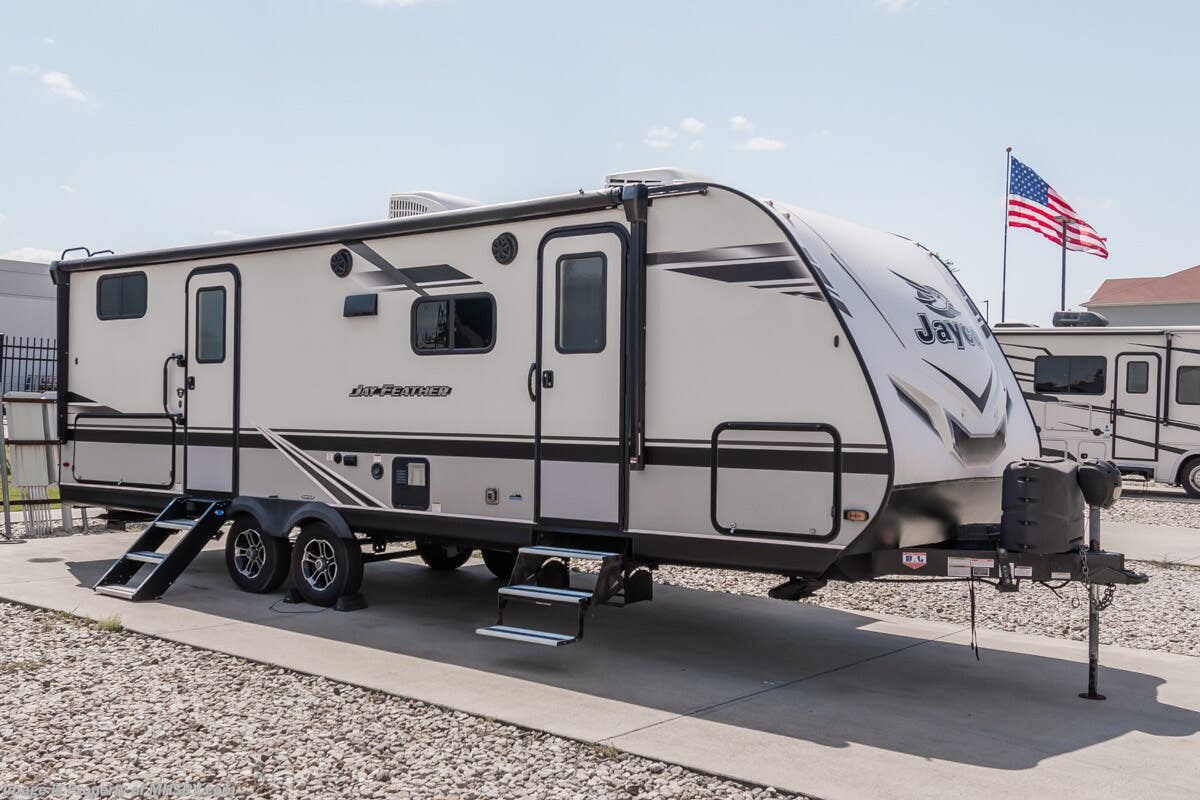 Used 2021 Jayco Jay Feather 24BH available in Alvarado, Texas