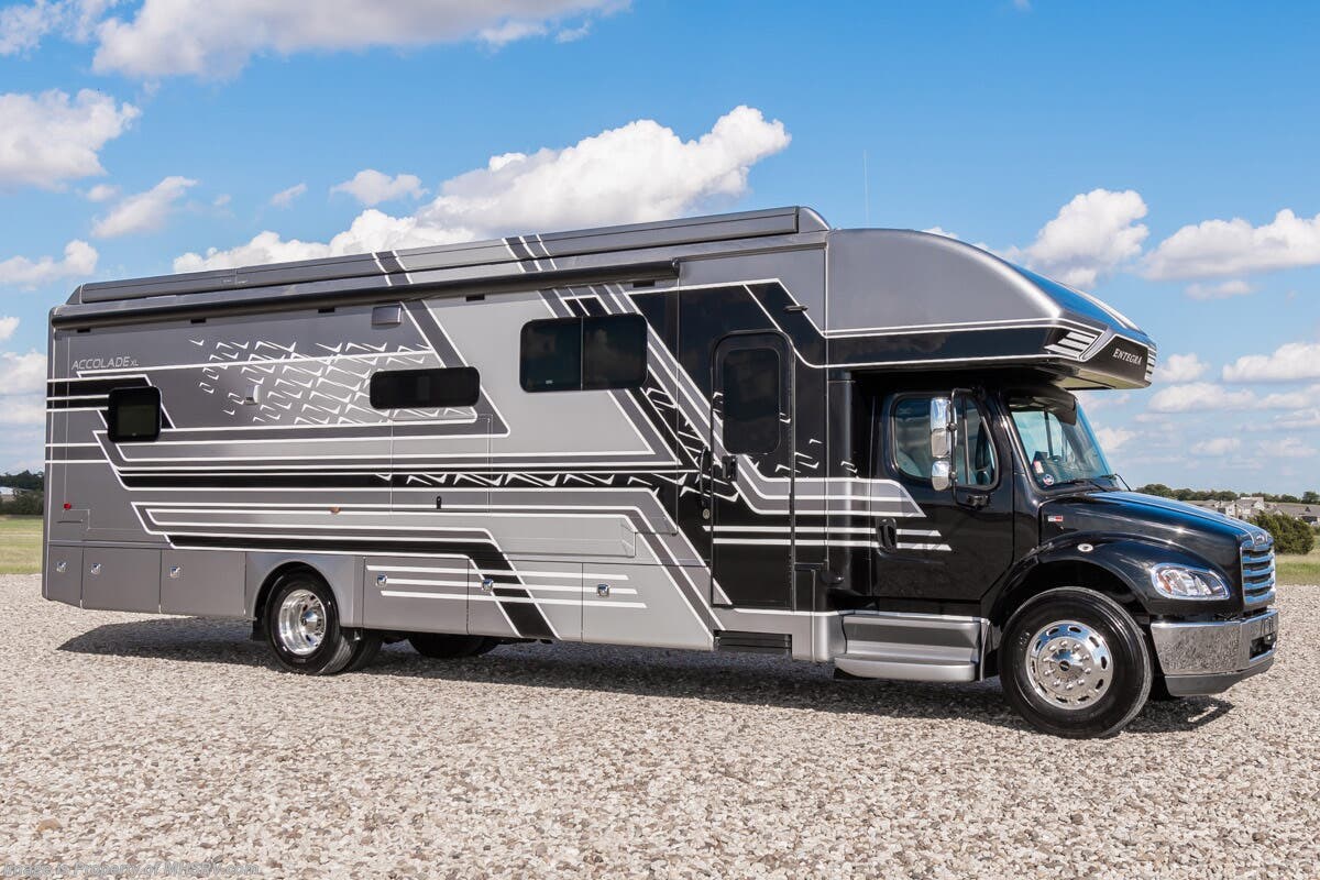 Used 2025 Entegra Coach Accolade XL 37M available in Alvarado, Texas