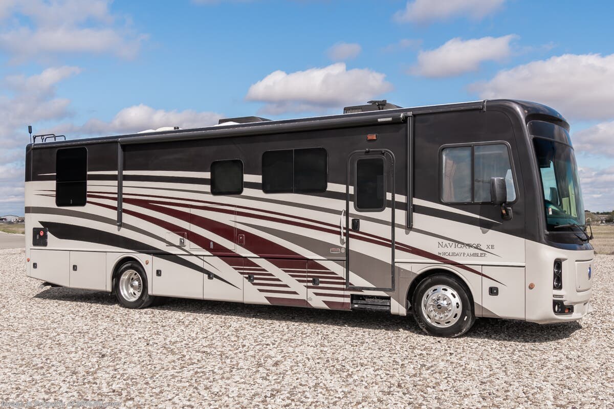 Used 2016 Holiday Rambler Navigator XE 35B available in Alvarado, Texas