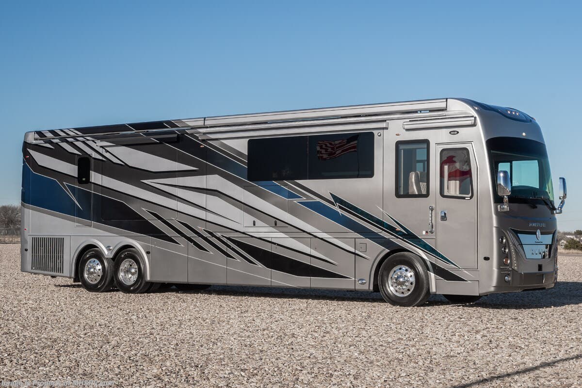 New 2027 Foretravel Realm Presidential Luxury Villa 7 (LV7) Bath & 1/2 available in Alvarado, Texas