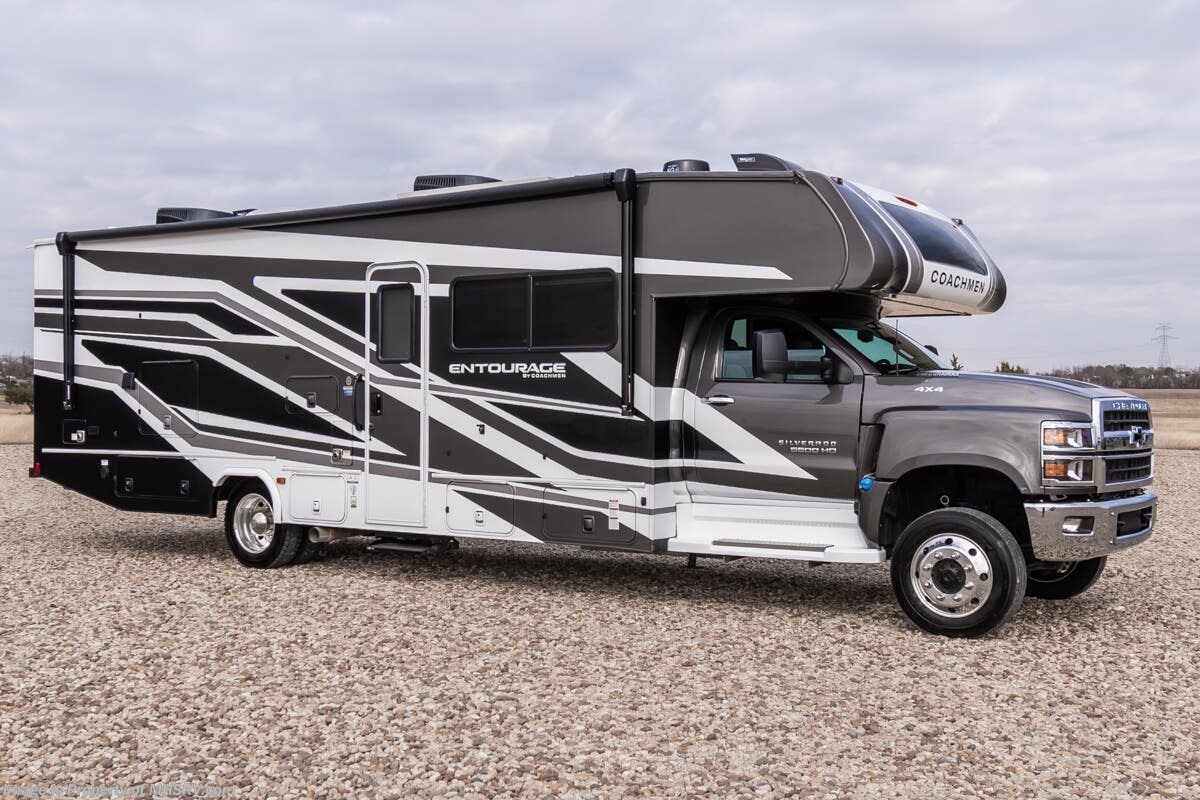 Used 2025 Coachmen Entourage 330DS available in Alvarado, Texas