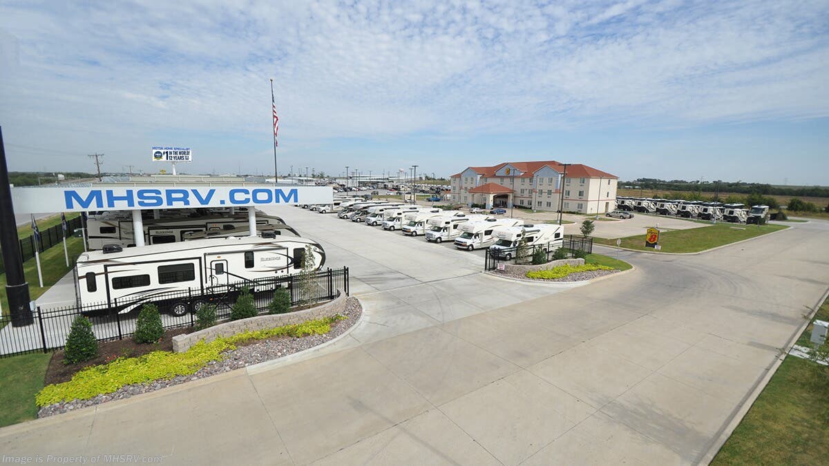 New 2026 Midwest Patriot Cruiser D6 available in Alvarado, Texas