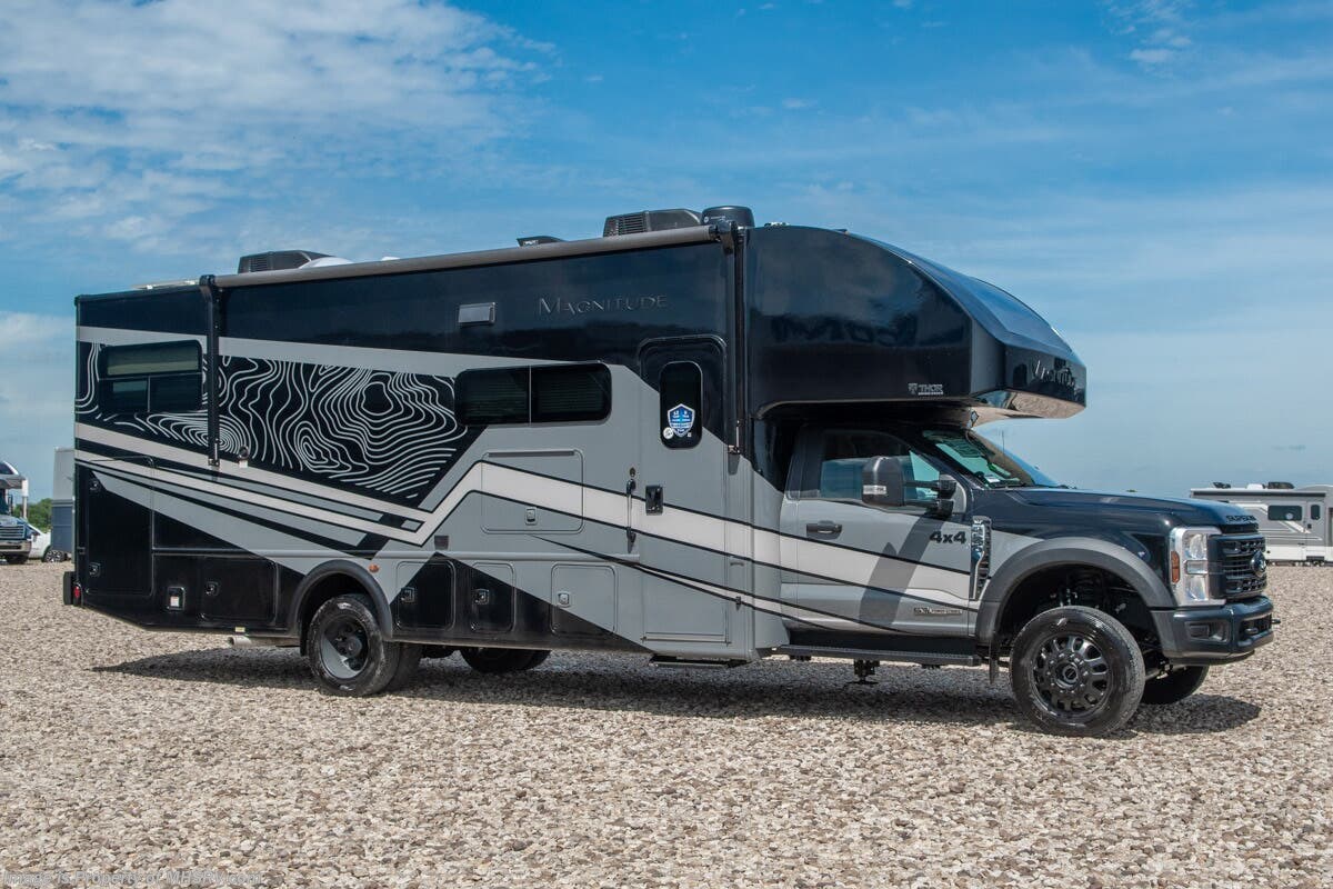 New 2027 Thor Motor Coach Magnitude Grand Z30 available in Alvarado, Texas