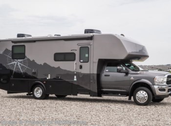 Used 2025 Dynamax Corp Isata 5 Series 28SS available in Alvarado, Texas
