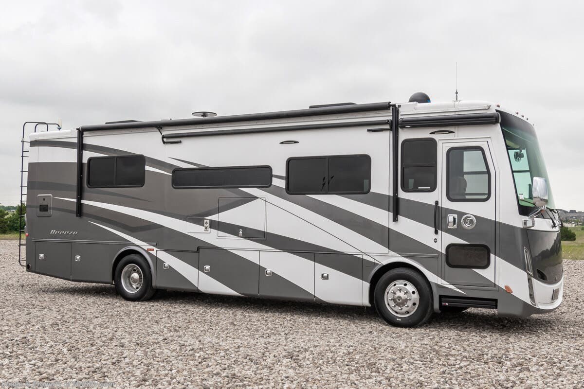 Used 2020 Tiffin Allegro Breeze 33BR available in Alvarado, Texas