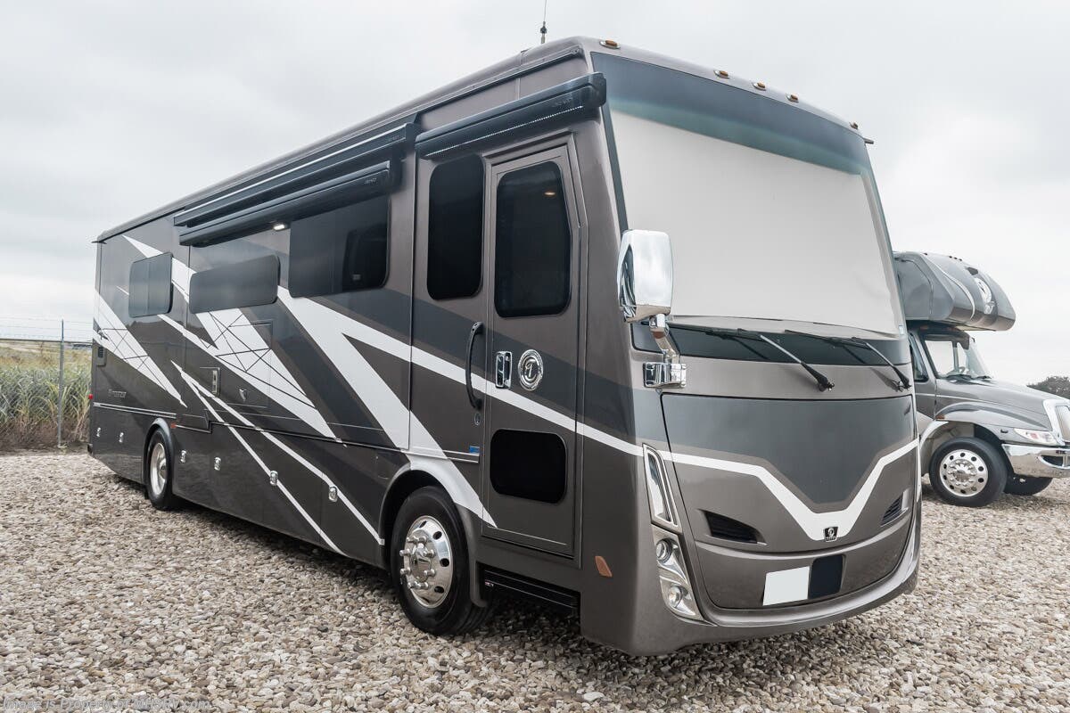 Used 2024 Tiffin Allegro Breeze 33BR available in Alvarado, Texas