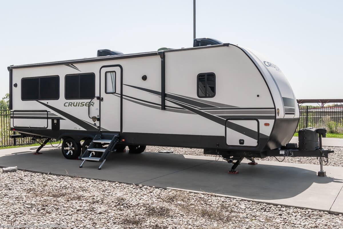 Used 2022 CrossRoads Cruiser Aire CR-28RKS available in Alvarado, Texas