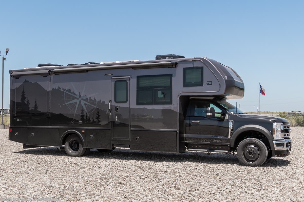 Used 2026 Dynamax Corp Isata 6 Series 31KS available in Alvarado, Texas